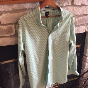 😇 Every Offer Accepted! Gap L/S Button down